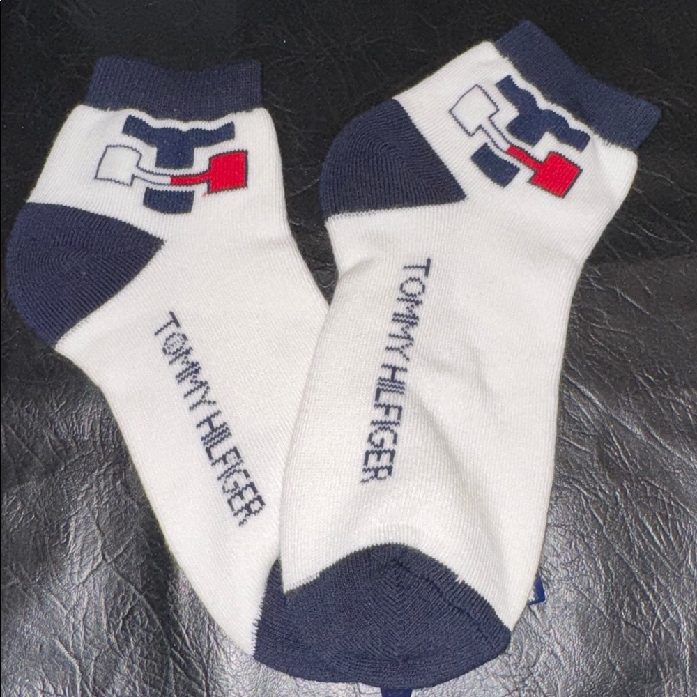 Tommy Hilfiger White, Navy & Red Logo Ankle Socks - Picture 4 of 4